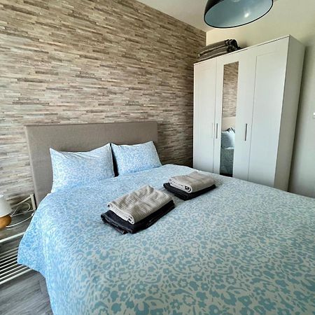 Appartement Vue Mer Et Marina, Loggia - Parking Courseulles-sur-Mer Exteriör bild