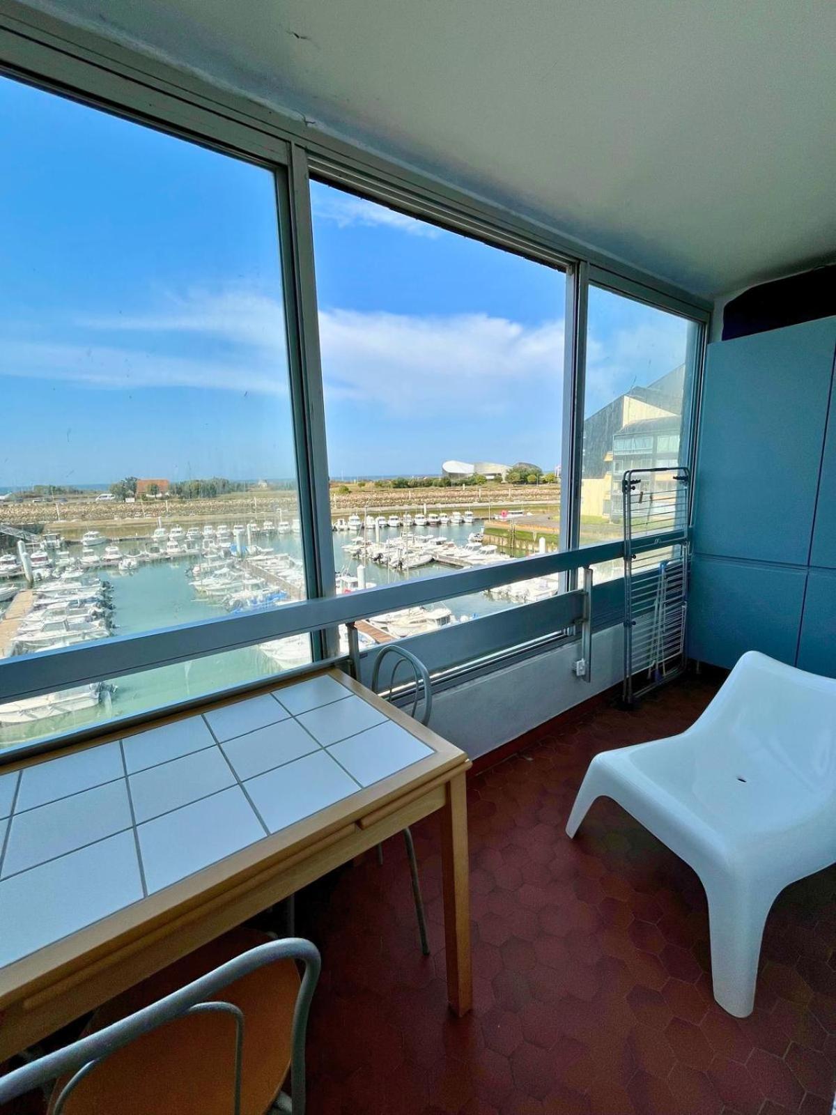 Appartement Vue Mer Et Marina, Loggia - Parking Courseulles-sur-Mer Exteriör bild